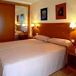 Dona Catalina Otel 3*