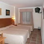 Otel Dona Catalina 3*
