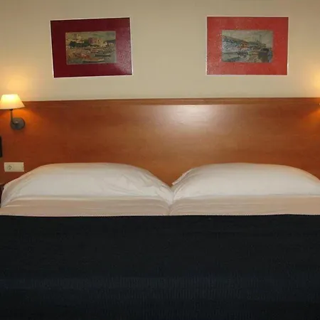 Dona Catalina Hotel