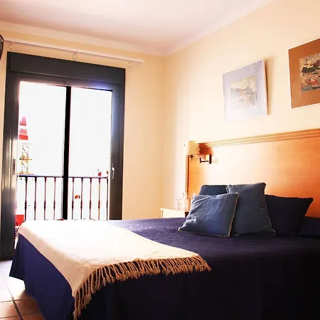 卡塔莉娜夫人酒店 3*