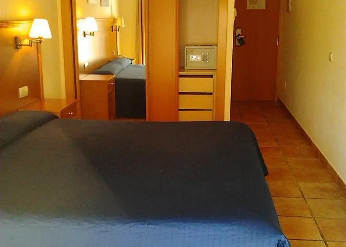 Dona Catalina Готель 3*