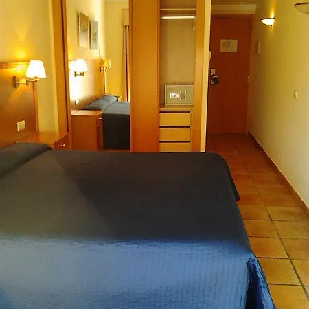 Dona Catalina Hotel 3*